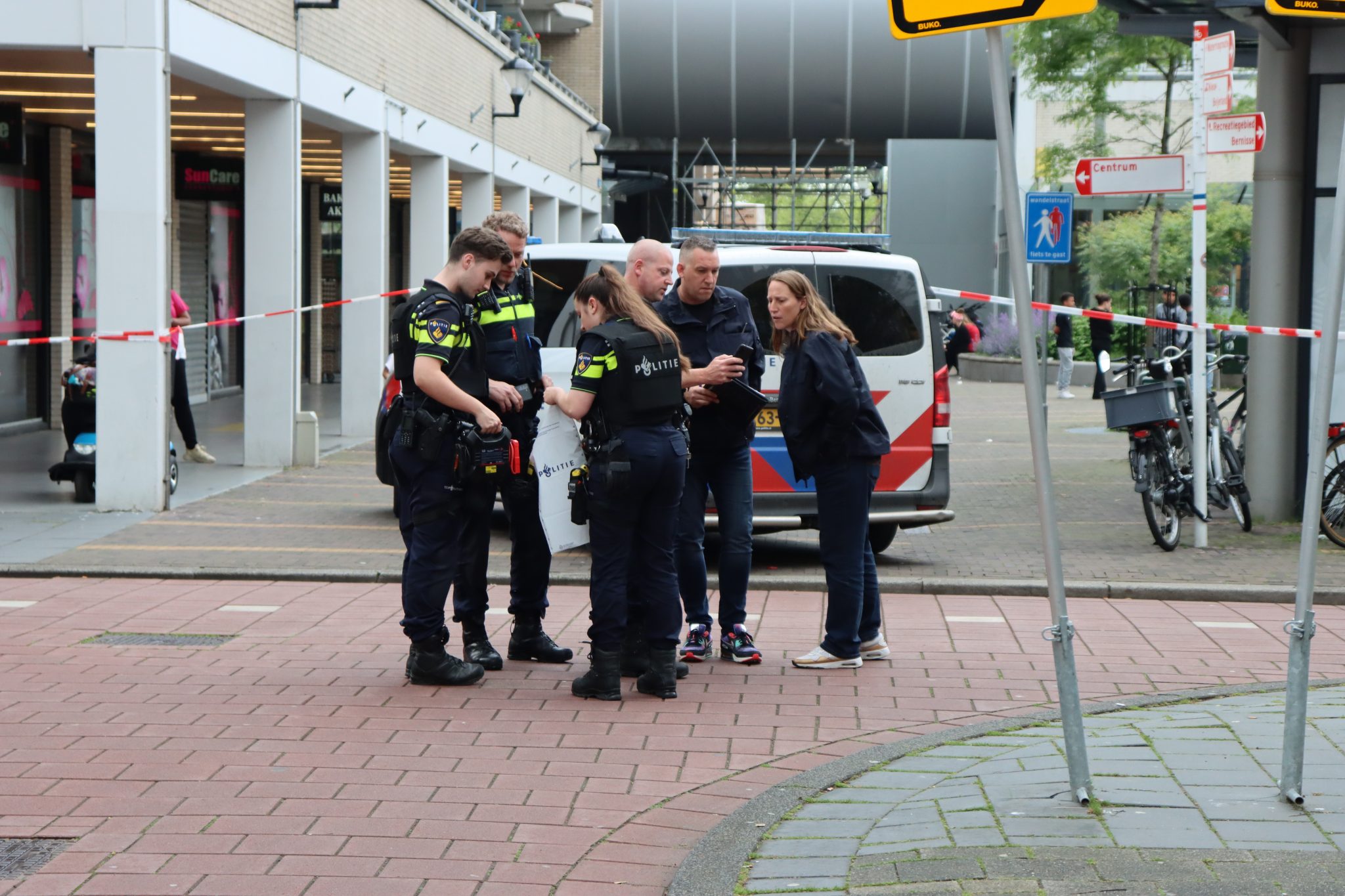 Drie Aanhoudingen Na Melding Schietpartij Spijkenisse Lenteakker