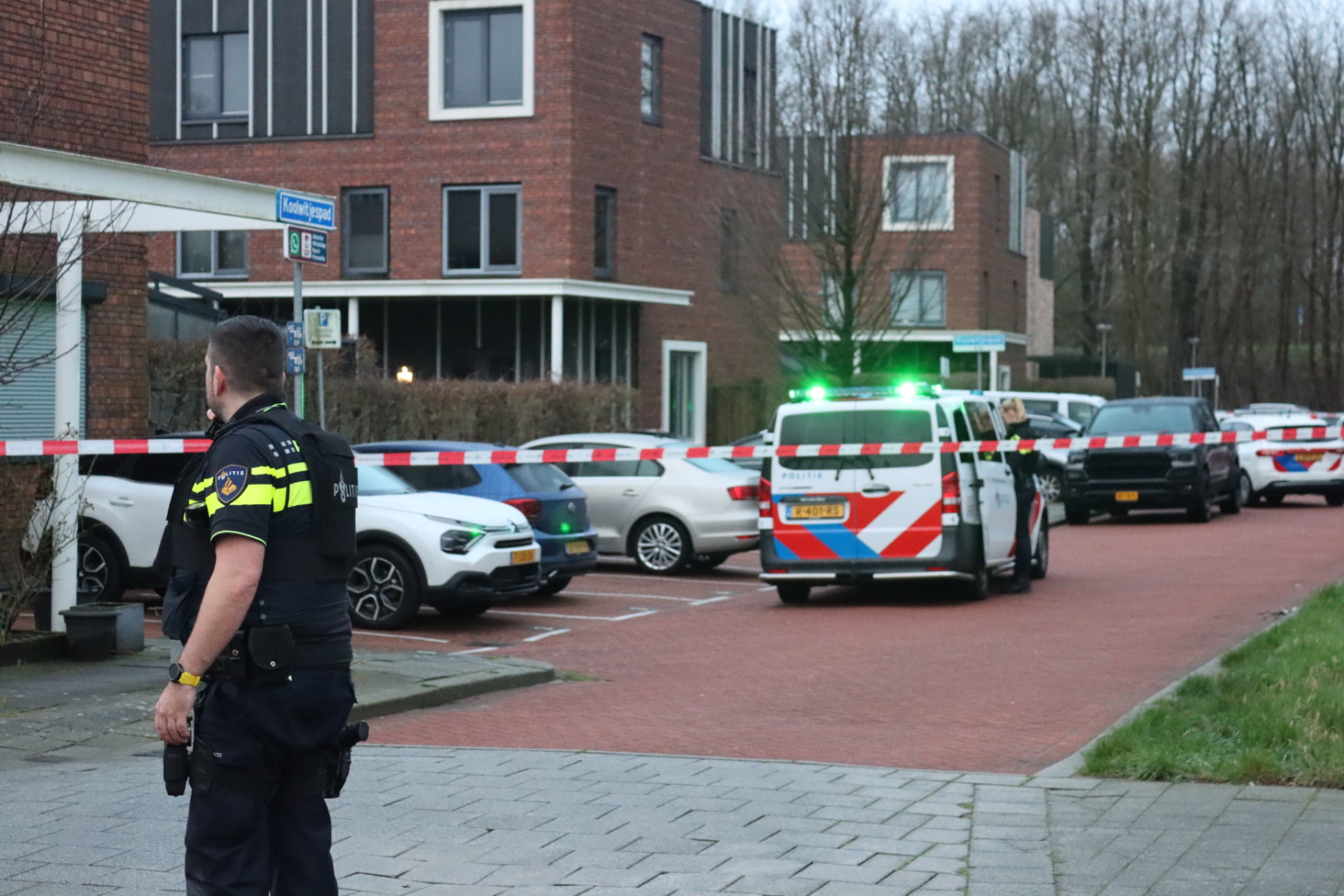 Zwaar gewonde bij schietpartij Koolwitjespad Hoogvliet