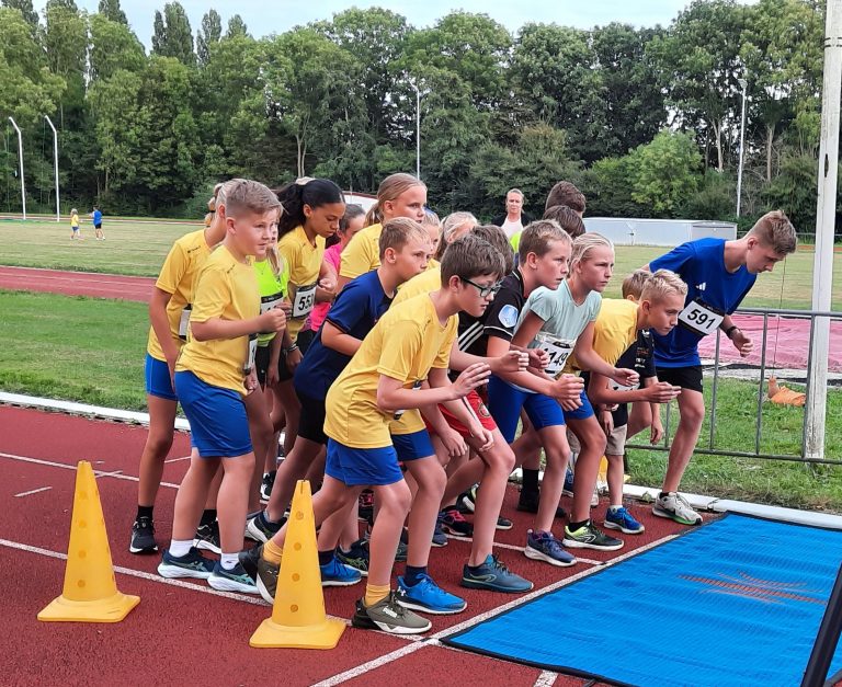 Veel persoonlijke records verbeterd tijdens avondhardloop4daagse bij Spark