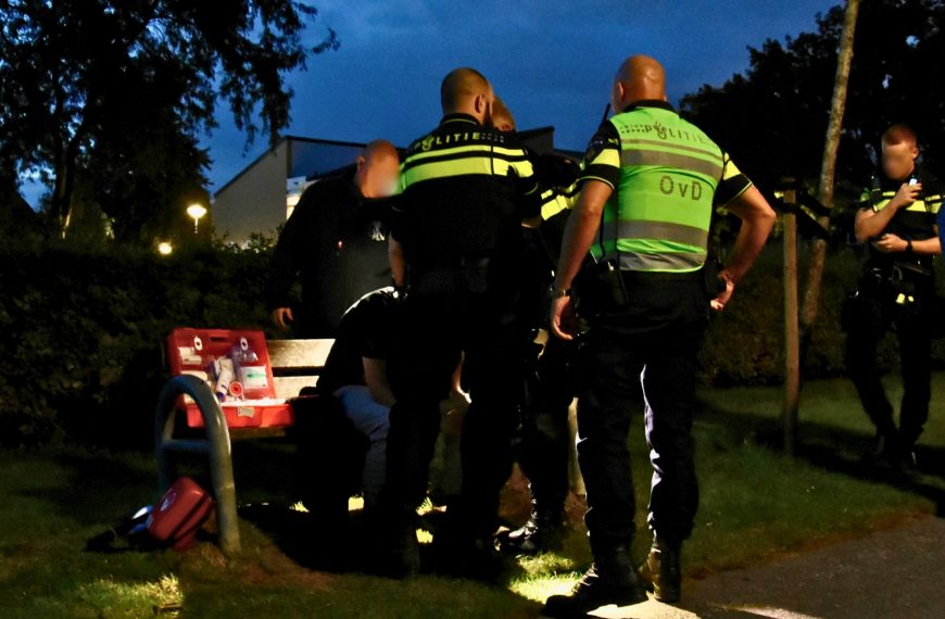 Jongen (15) gewond bij steekincident op Rossinistraat in Spijkenisse