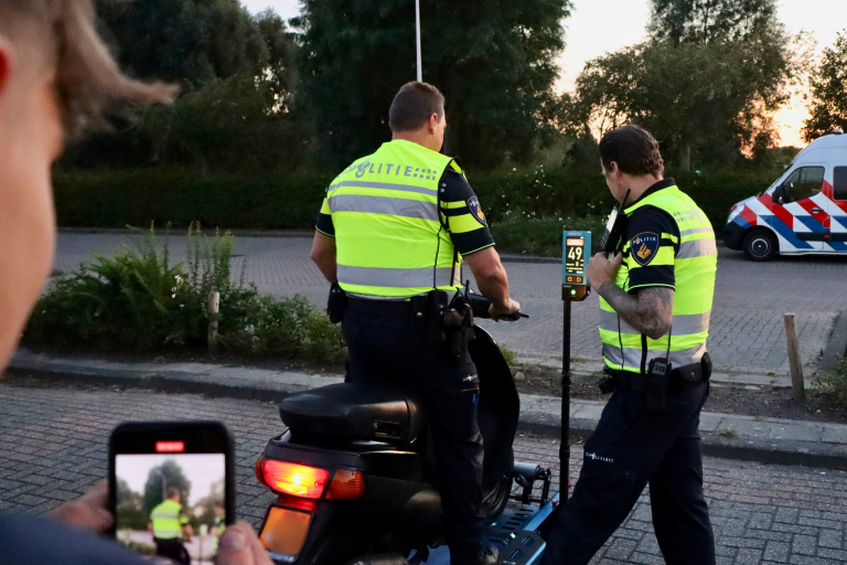 Verkeerscontrole Maaswijk, meerdere bekeuringen uitgeschreven