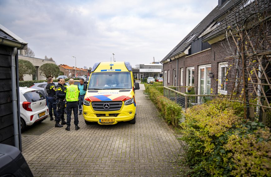 Overval met mes in woning Stationsstraat Spijkenisse