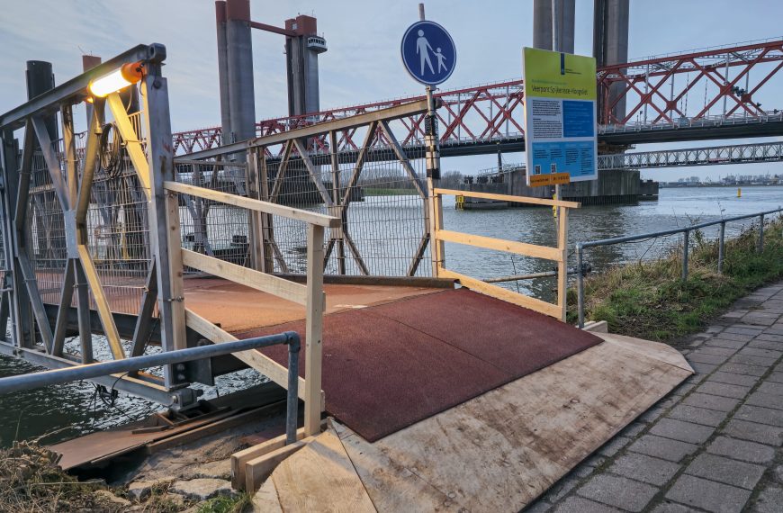 3e weekendafsluiting van de Spijkenisserbrug