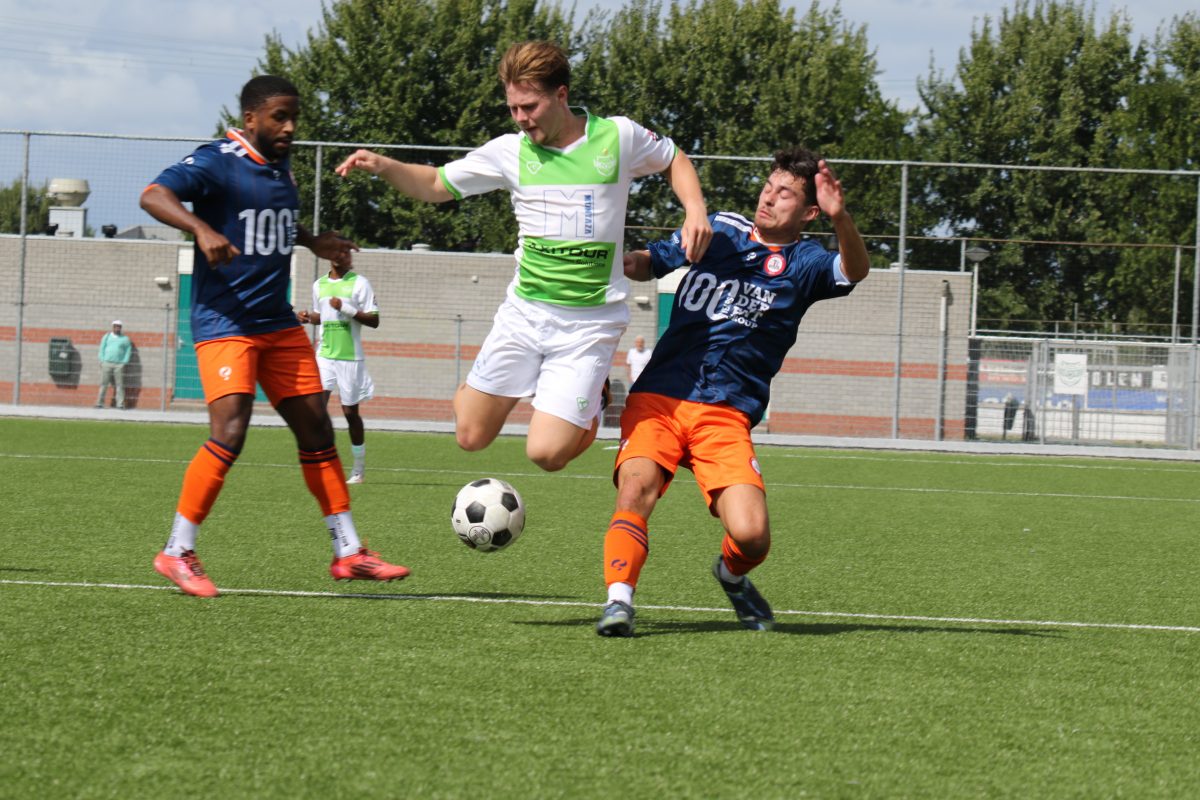 Spijkenisse eindigt voorbereiding met gelijkspel
