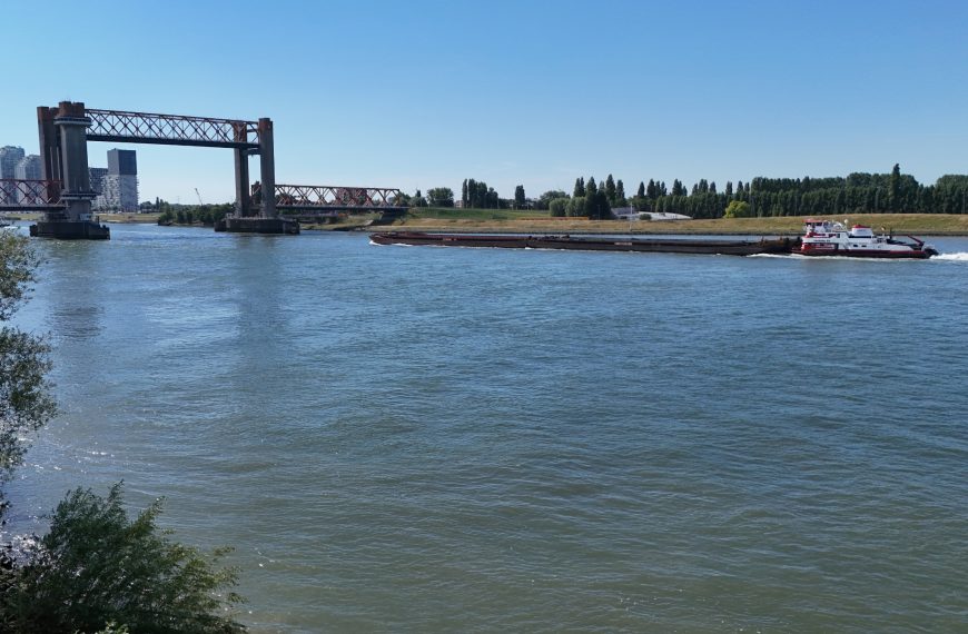 Spijkenisserbrug komend weekend open, daarna 5 weekenden op rij dicht