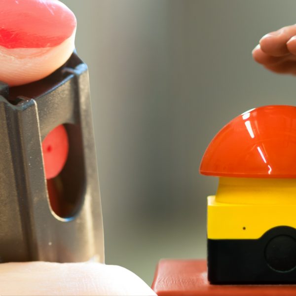 Column van Joop: Geen pepperspray maar GPS-SOS noodknop