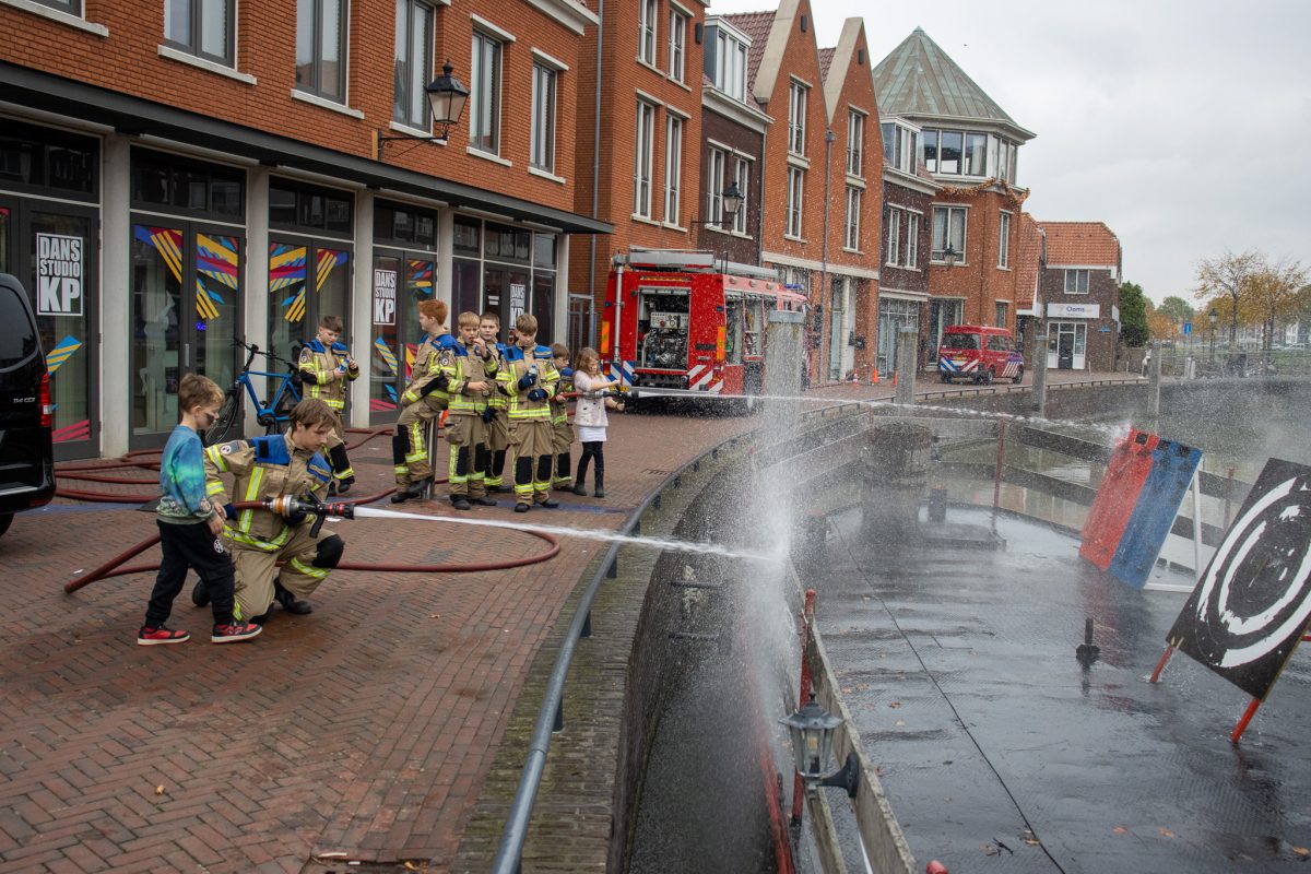Burgemeester opent veiligheidsdag samen met jeugdbrandweer