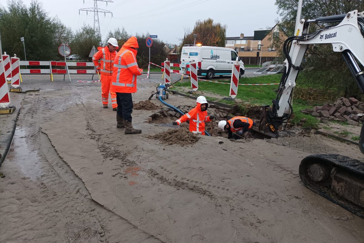 Gesprongen waterleiding zorgt voor overlast aan…