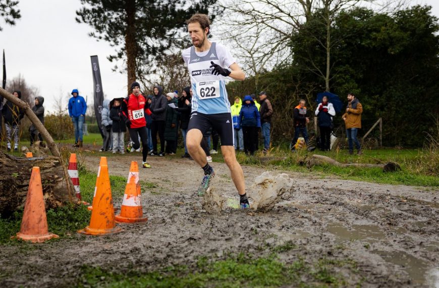 Winterse omstandigheden bij de Pop Up Cross op camping ’t Weergors
