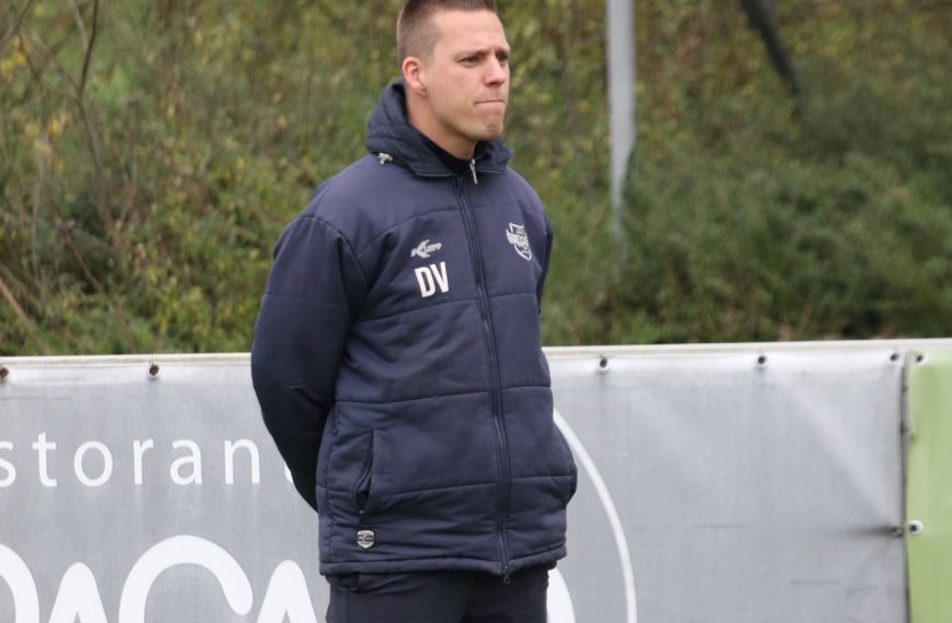 Davey van Velzen nieuwe trainer van VV Spijkenisse